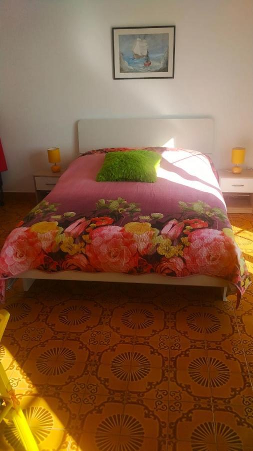Kuca Carmen Hotel Rab Town Bagian luar foto
